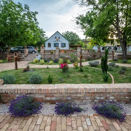 Hotell Provence Birtok