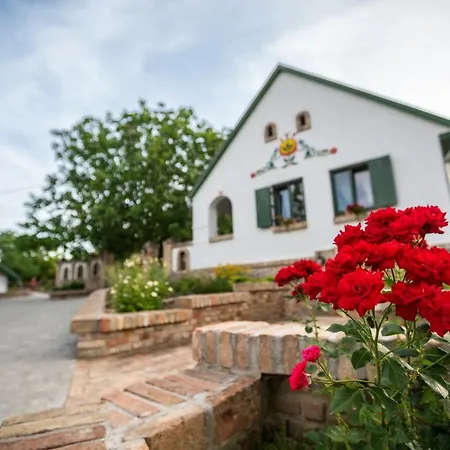 Provence Birtok 2* Decs